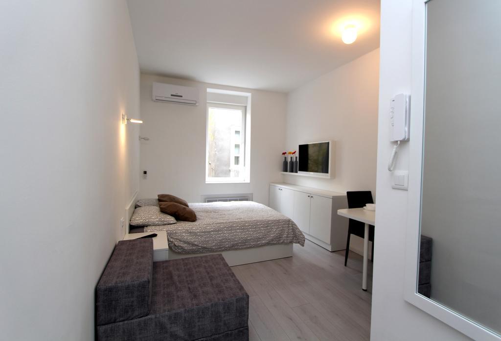 Apartments Simple Teslina Ζάγκρεμπ Εξωτερικό φωτογραφία