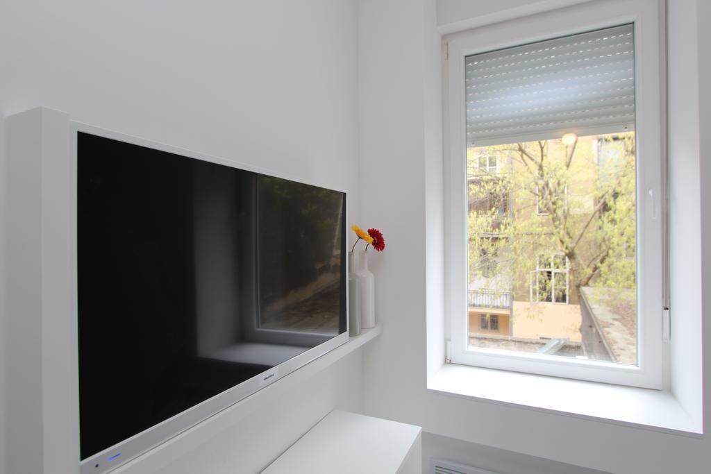 Apartments Simple Teslina Ζάγκρεμπ Εξωτερικό φωτογραφία